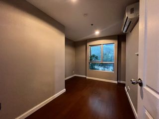 For sale 3 bed condo in Huai Khwang, Bangkok