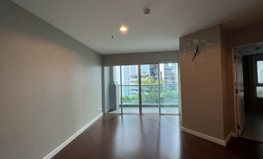 For sale 3 Beds condo in Huai Khwang, Bangkok
