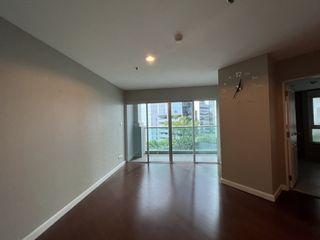 For sale 3 bed condo in Huai Khwang, Bangkok