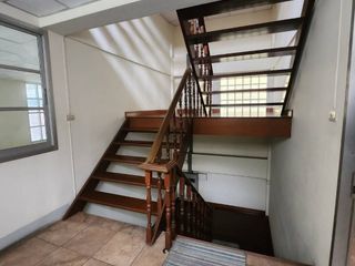 For sale 5 bed townhouse in Khlong San, Bangkok