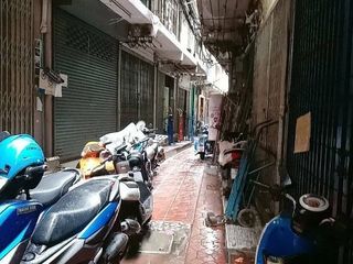 For sale 4 bed townhouse in Samphanthawong, Bangkok