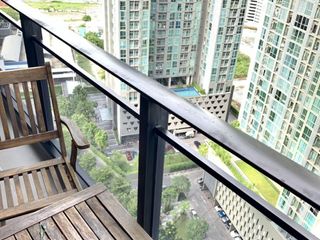 For sale 3 Beds condo in Huai Khwang, Bangkok