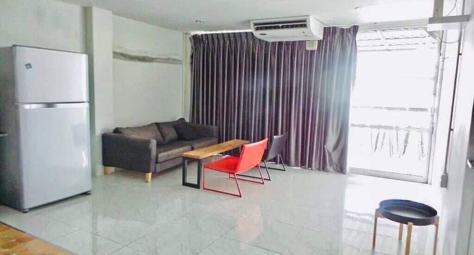 For sale office in Huai Khwang, Bangkok