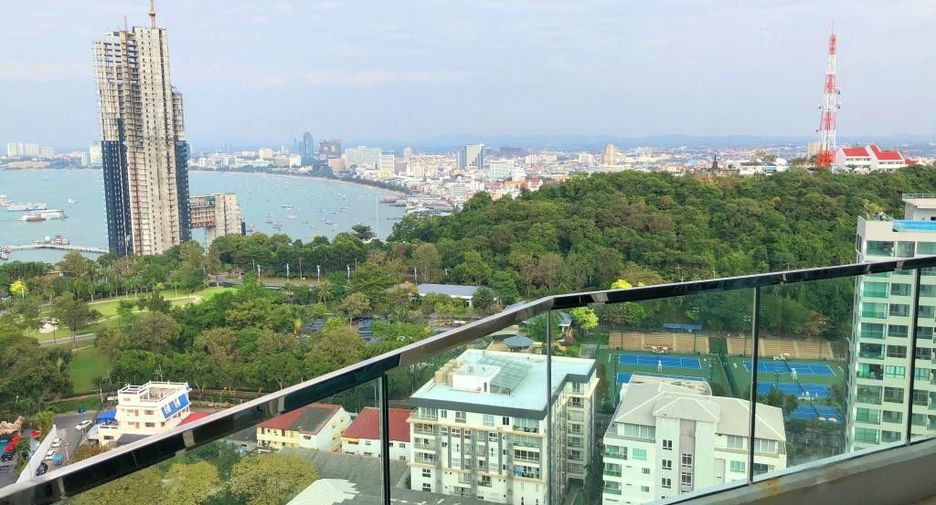 For sale 2 bed condo in Pratumnak, Pattaya