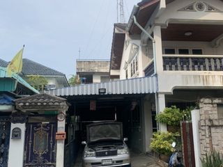 For sale 4 Beds house in Bang Kho Laem, Bangkok