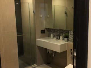 For sale 1 Beds condo in Khlong Toei, Bangkok