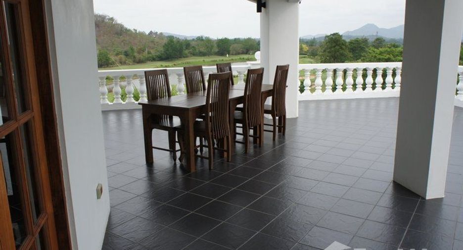 For sale 10 bed villa in Cha Am, Phetchaburi