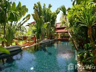 For sale 5 bed house in Na Jomtien, Pattaya