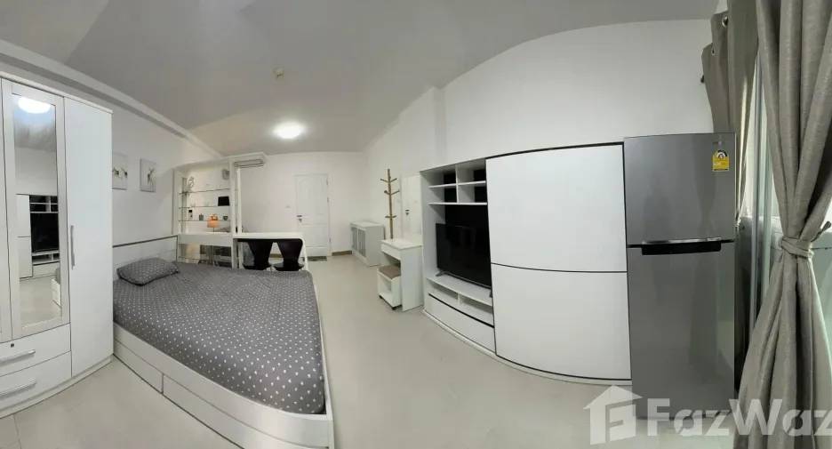For rent studio condo in Huai Khwang, Bangkok