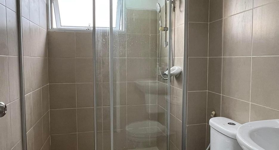 For rent studio condo in Huai Khwang, Bangkok