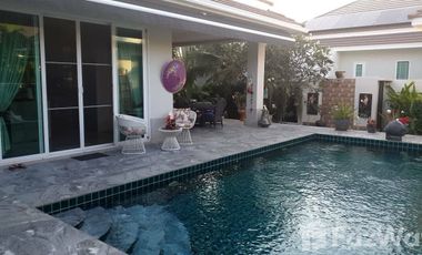 For sale 4 bed villa in Hua Hin, Prachuap Khiri Khan