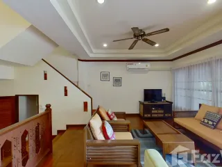For sale 4 bed townhouse in Hua Hin, Prachuap Khiri Khan