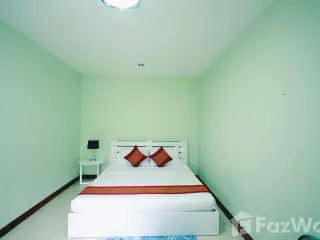 For sale 5 bed townhouse in Hua Hin, Prachuap Khiri Khan