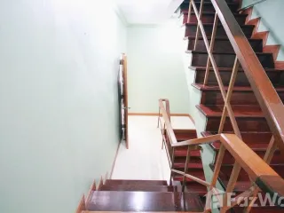 For sale 5 bed townhouse in Hua Hin, Prachuap Khiri Khan