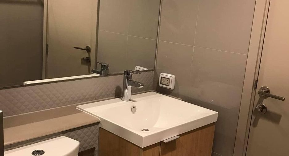 For rent 2 Beds condo in Bangkok Yai, Bangkok