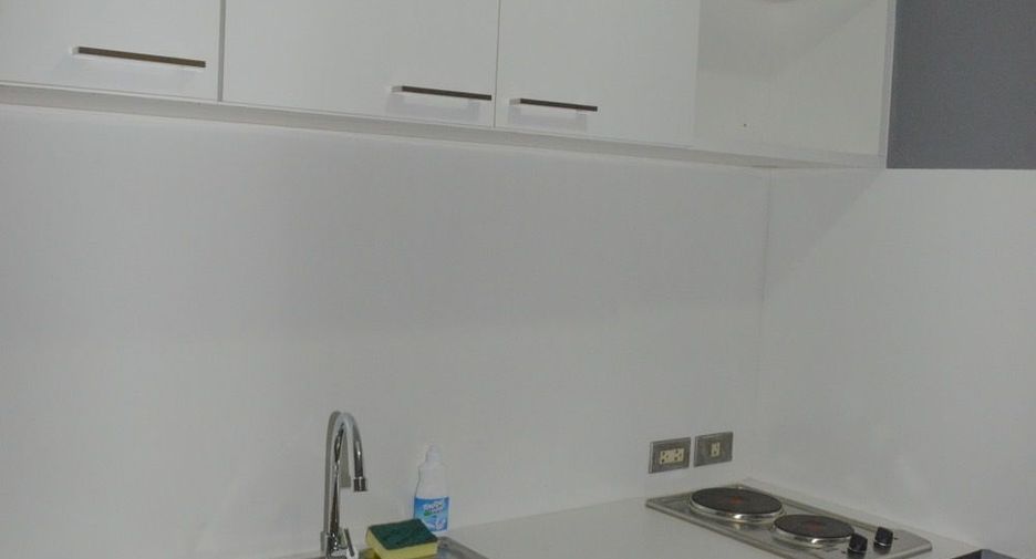 For rent studio condo in Khlong Toei, Bangkok