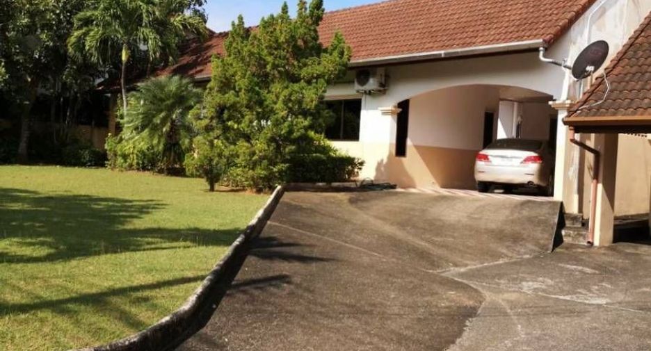 For sale 6 bed house in Mueang Phuket, Phuket