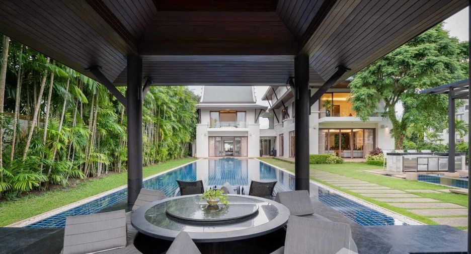 For sale 6 Beds villa in Mueang Phuket, Phuket