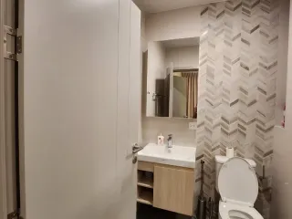 For sale 1 bed condo in Khlong Toei, Bangkok