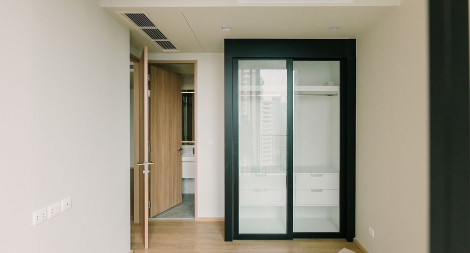 For sale 1 bed condo in Watthana, Bangkok Hipflat