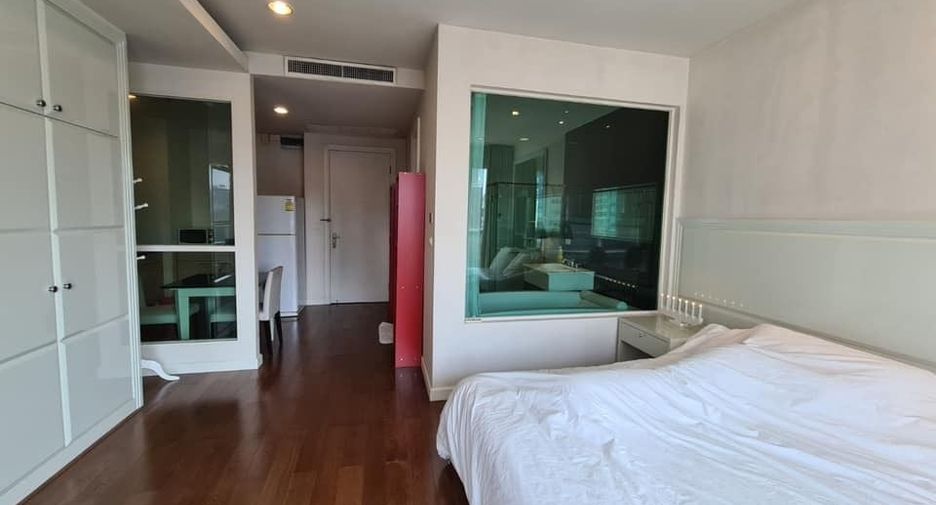 For sale studio condo in Pathum Wan, Bangkok
