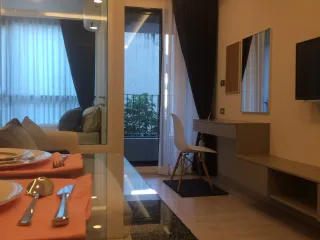 For sale studio condo in Khlong Toei, Bangkok