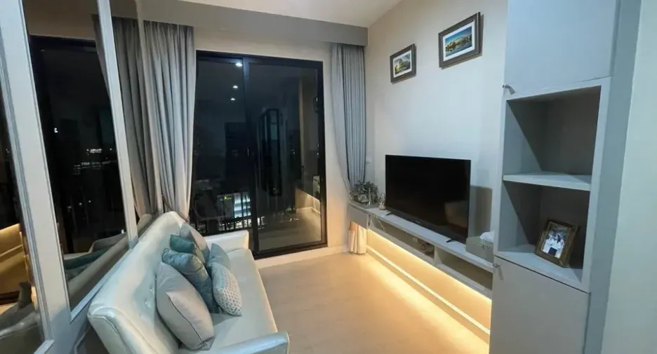 For sale 1 bed condo in Watthana, Bangkok