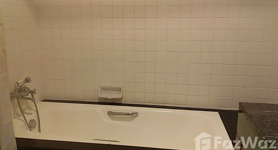 For sale 2 bed condo in Khlong San, Bangkok