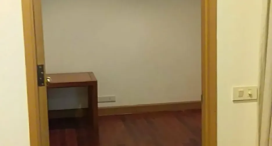 For sale 2 bed condo in Khlong San, Bangkok