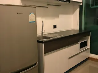 For sale 1 Beds condo in Huai Khwang, Bangkok