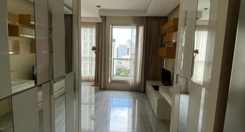 For sale studio condo in Pathum Wan, Bangkok