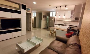 For rent 2 bed condo in Huai Khwang, Bangkok