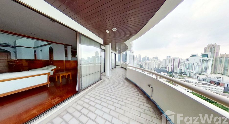 For rent 3 Beds condo in Khlong Toei, Bangkok