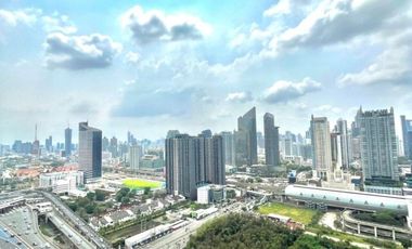 For rent 2 bed condo in Huai Khwang, Bangkok
