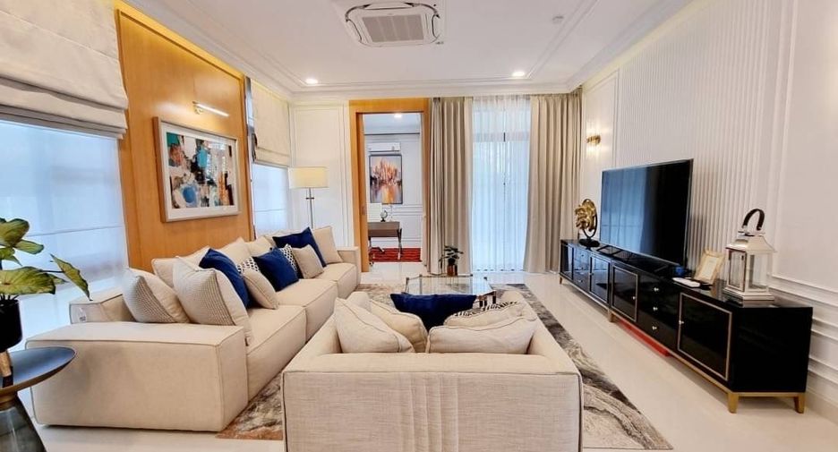 For rent 5 Beds villa in Saphan Sung, Bangkok