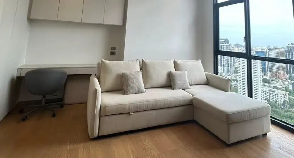 For sale 4 ベッドルーム condo in Watthana, Bangkok