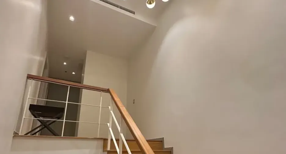 For sale 4 ベッドルーム condo in Watthana, Bangkok