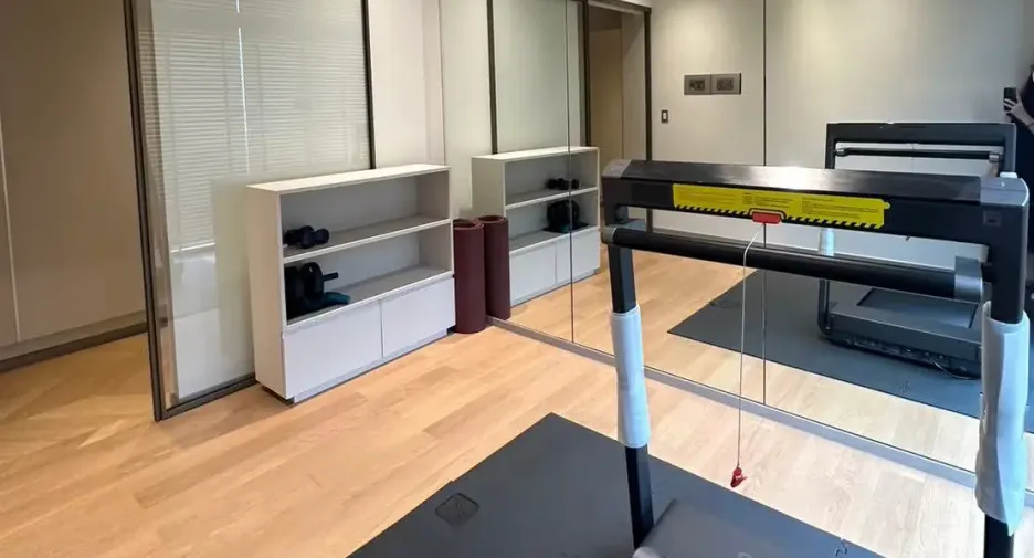 For sale 4 ベッドルーム condo in Watthana, Bangkok