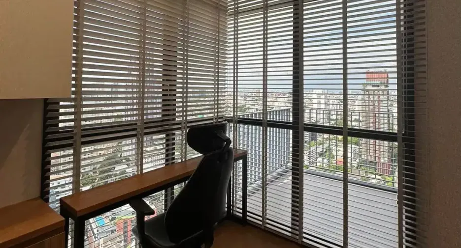 For sale 4 ベッドルーム condo in Watthana, Bangkok