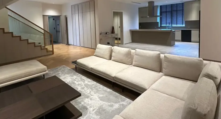 For sale 4 ベッドルーム condo in Watthana, Bangkok