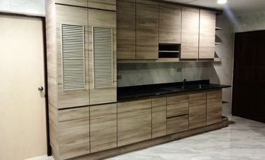 For rent 4 bed condo in Watthana, Bangkok