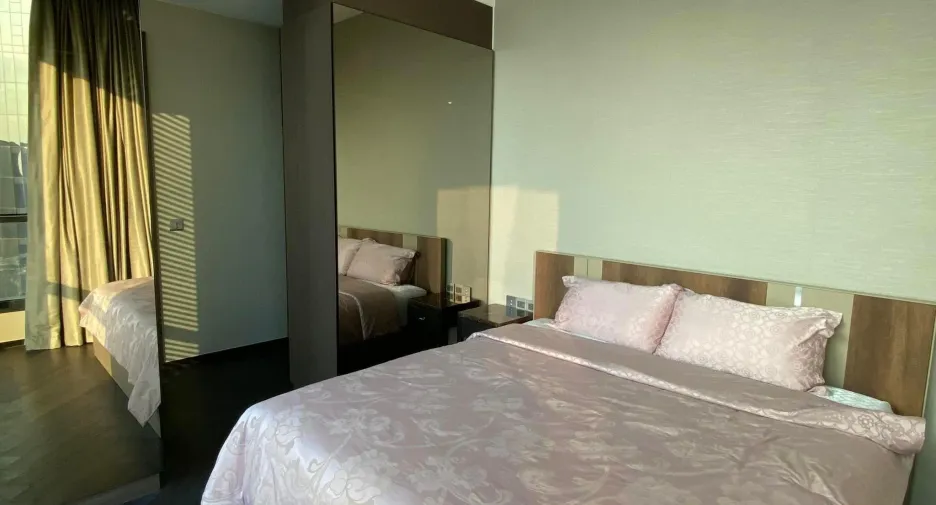 For rent 2 bed condo in Khlong Toei, Bangkok