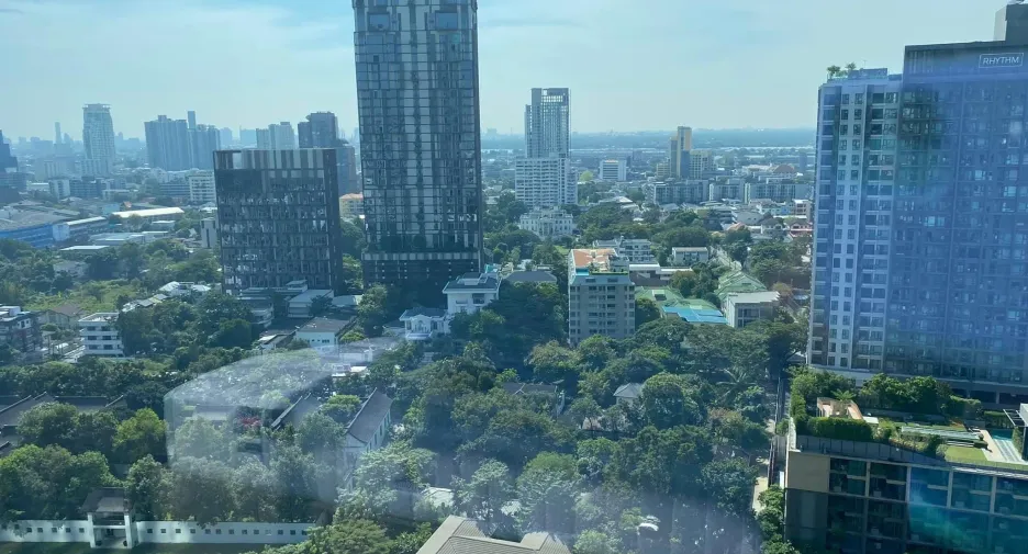 For rent 2 bed condo in Khlong Toei, Bangkok