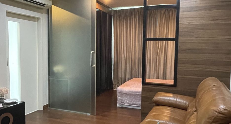 For sale スタジオ condo in Watthana, Bangkok