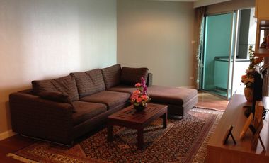 For rent 3 bed condo in Huai Khwang, Bangkok