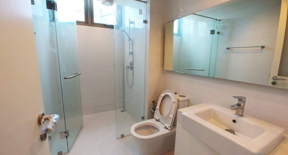 For rent 2 Beds condo in Sathon, Bangkok
