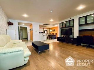For sale 2 bed condo in Dusit, Bangkok