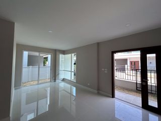 For sale 4 Beds house in Thung Khru, Bangkok