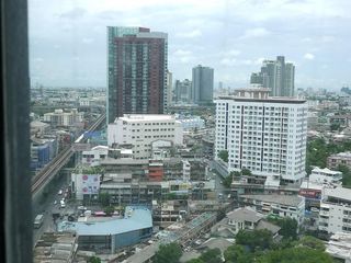 For rent 2 bed condo in Khlong Toei, Bangkok