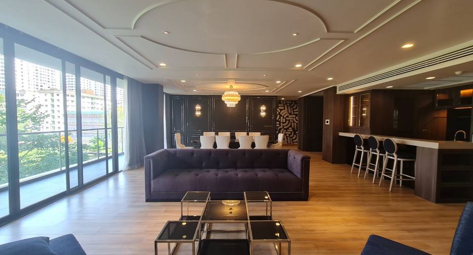 For rent そして for sale 3 Beds condo in Suan Luang, Bangkok